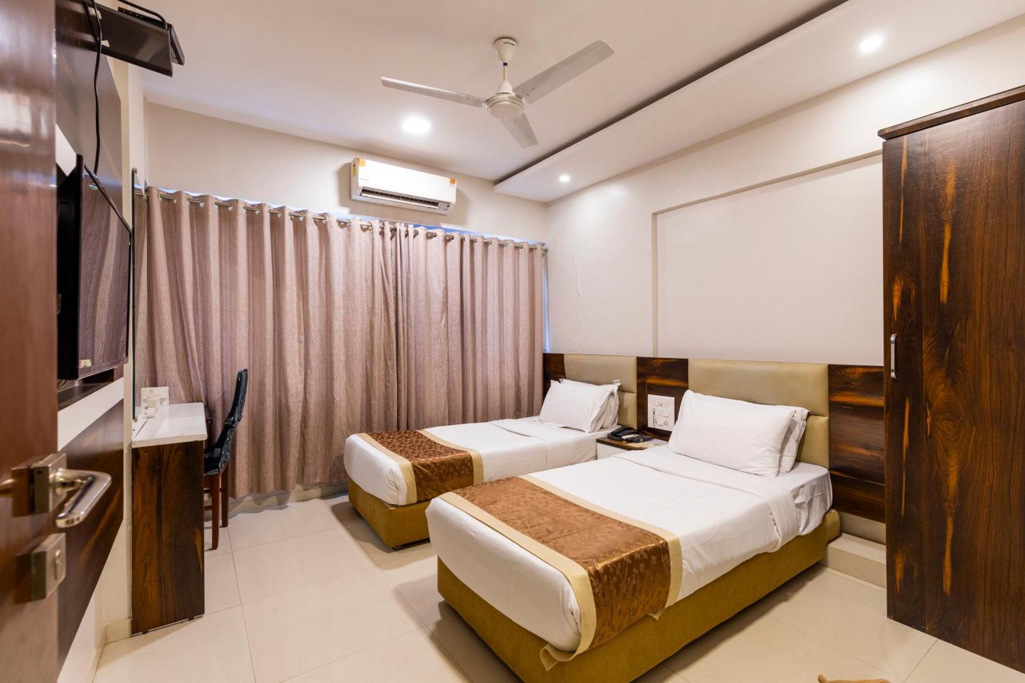 Hotel Embassy Park - Bkc مومباي المظهر الخارجي الصورة